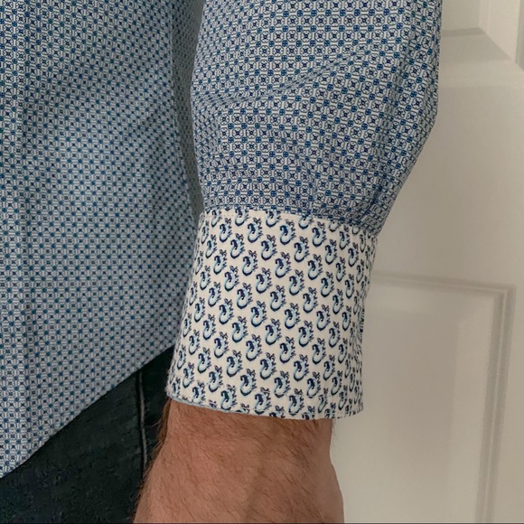 Host Pick🥳 Robert Graham NWT Dress Shirt - Picture 2 of 3